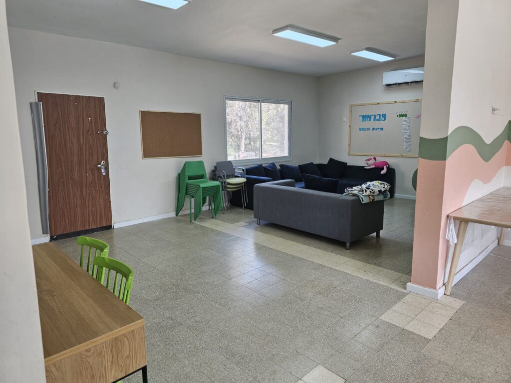 שיפוץ גן הילדים בקיבוץ מפלסים בניהול חברת מקום